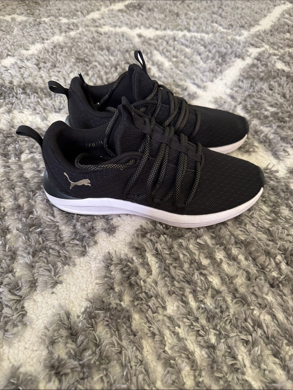 Puma Men’s Black Knit Low-Top Sneakers with White Sole